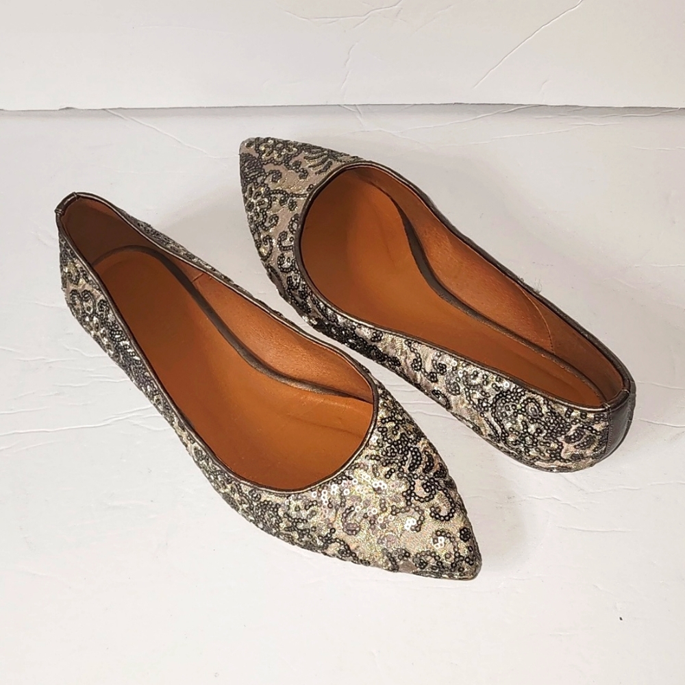 "SUNDANCE" PEWTER SEQUENCE/LEATHER TRIM FLATS SZ 40 (9.5)